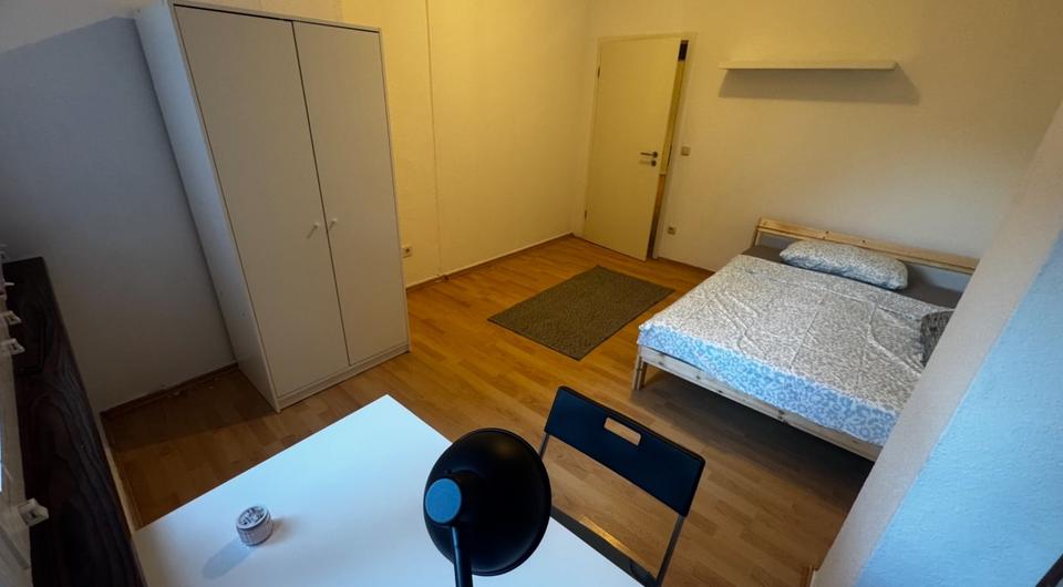 Etagenwohnung Frankfurt am Main Mitte-Nord - 1 Zimmer, 19 m&sup2;, 700&euro; | Angebot:24528410