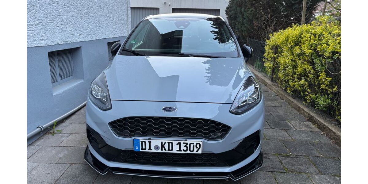 Ford Fiesta 97.900 km 18.500 &euro; Münster 64839