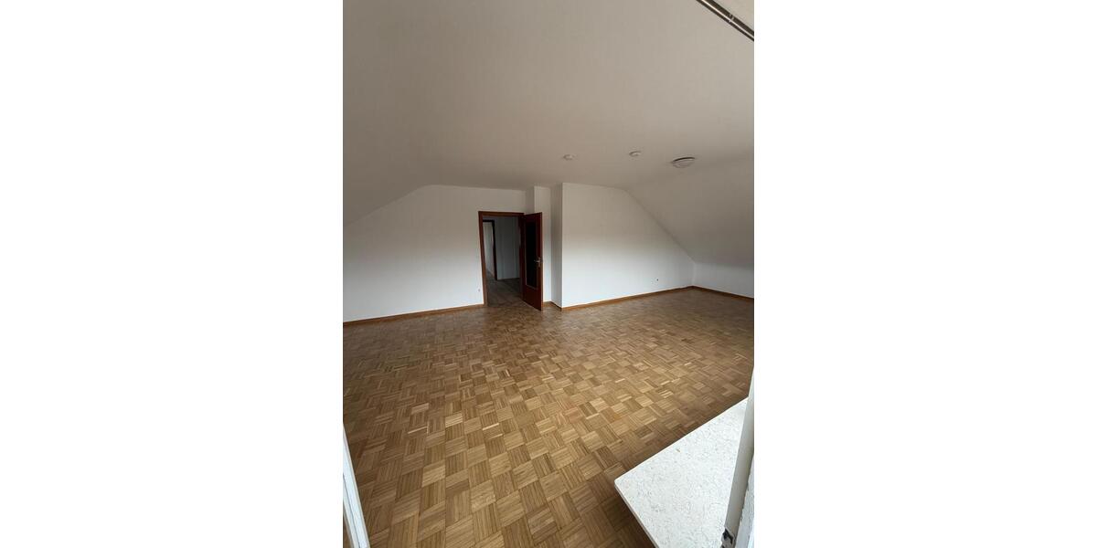 Dachgeschoßwohnung Offenbach am Main Bieber - 3 Zimmer, 80 m&sup2;, 289.000&euro; | Angebot:25991424