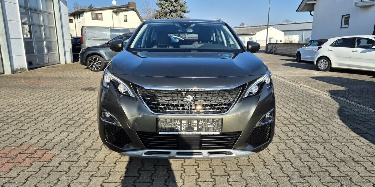 Peugeot 3008 1,2l Allure Navi, Rückfahrkamera, Parktronic 62.852 km 14.990 &euro; Rodgau 63110