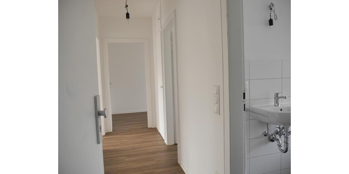 Etagenwohnung Hanau Großauheim - 2.5 Zimmer, 61 m&sup2;, 608&euro; | Angebot:25802587