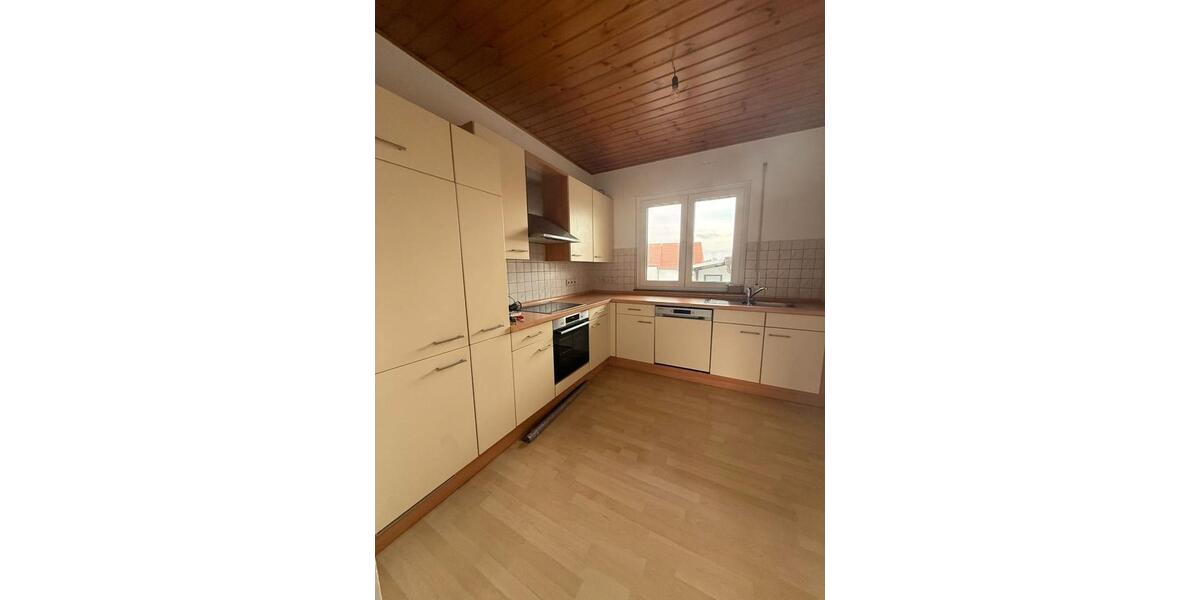 Etagenwohnung Maintal - 3 Zimmer, 80 m&sup2;, 900&euro; | Angebot:26421121