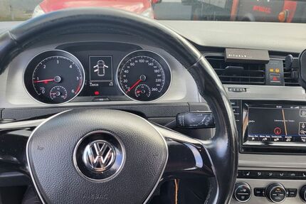VW Golf 223.000 km 8.100 &euro; Frankfurt am Main 60314
