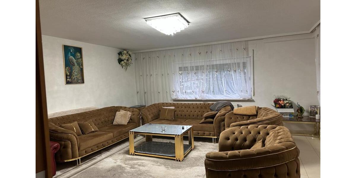 Erdgeschoßwohnung Ortenberg - 4 Zimmer, 120 m&sup2;, 950&euro; | Angebot:25711728