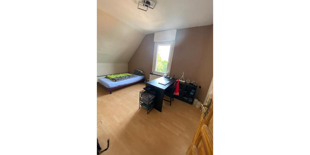 Mehrfamilienhaus, Wohnhaus Frankfurt am Main Bergen-Enkheim - 10 Zimmer, 210 m&sup2;, 740.000&euro; | Angebot:26201115