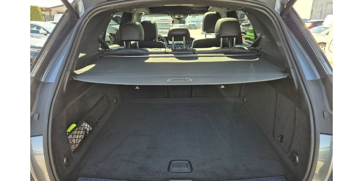 Mercedes-Benz GLE 400 d 4M AMG Line AHK Panorama Rückfahrkamera 83.401 km 57.890 &euro; Rodgau 63110