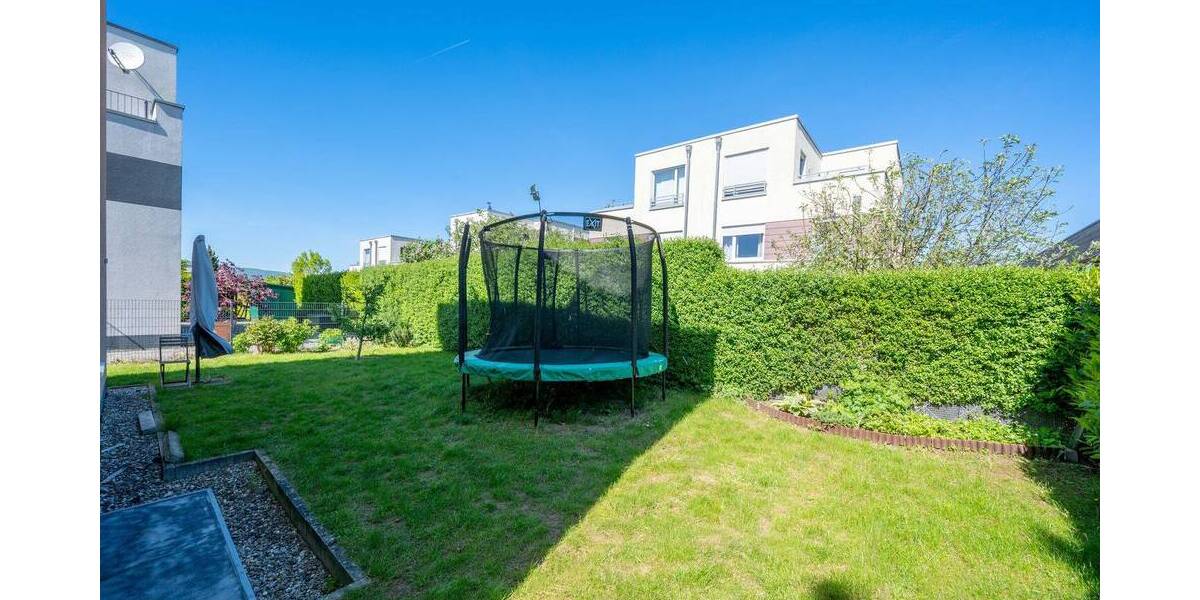 Einfamilienhaus Frankfurt am Main Kalbach-Riedberg - 8 Zimmer, 235 m&sup2;, 4.800&euro; | Angebot:26596231