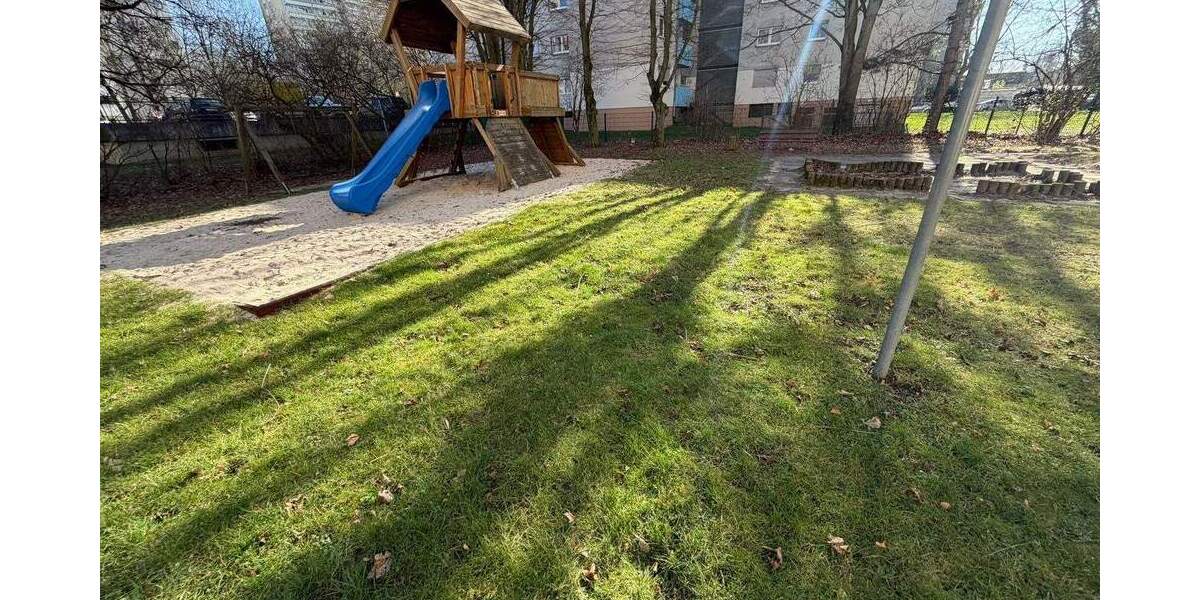 Etagenwohnung Frankfurt am Main Eckenheim - 3 Zimmer, 84 m&sup2;, 360.000&euro; | Angebot:25690977