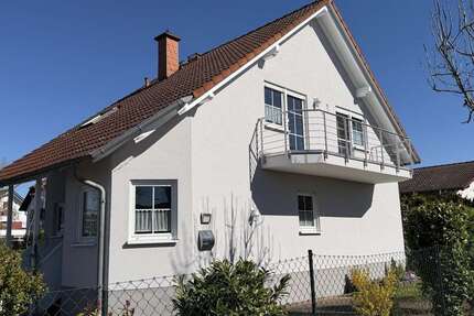Haus Altenstadt - 6 Zimmer, 148 m&sup2;, 585.000&euro; | Angebot:25987229