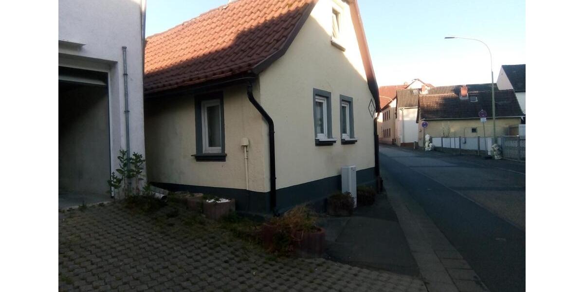 Einfamilienhaus Friedberg (Hessen) - 4 Zimmer, 90 m&sup2;, 160.000&euro; | Angebot:26580516
