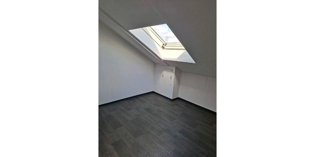 Dachgeschoßwohnung Langenselbold - 1 Zimmer, 20 m&sup2;, 430&euro; | Angebot:25922281