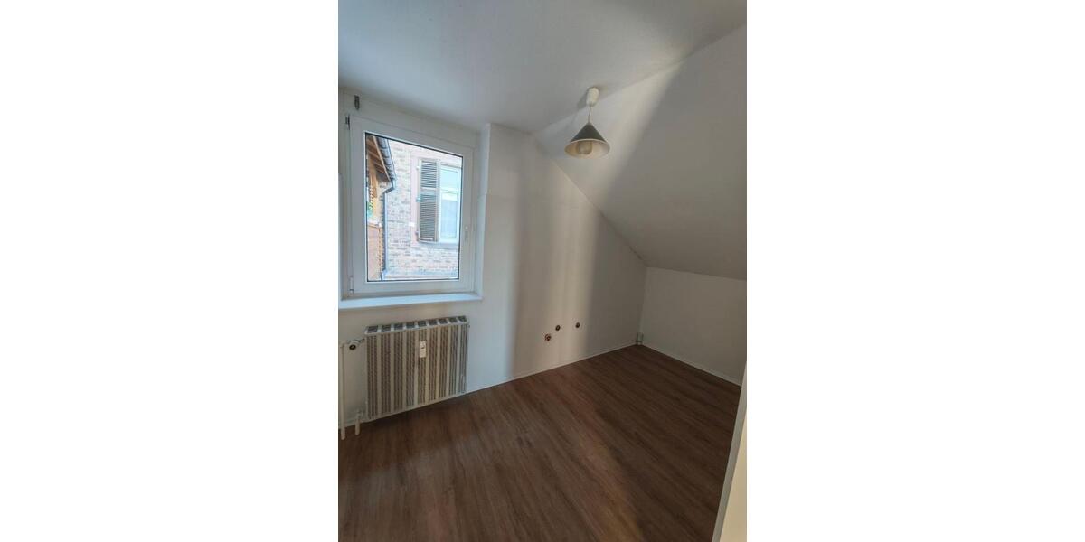 Einfamilienhaus Gelnhausen - 5 Zimmer, 90 m&sup2;, 1.100&euro; | Angebot:27709101