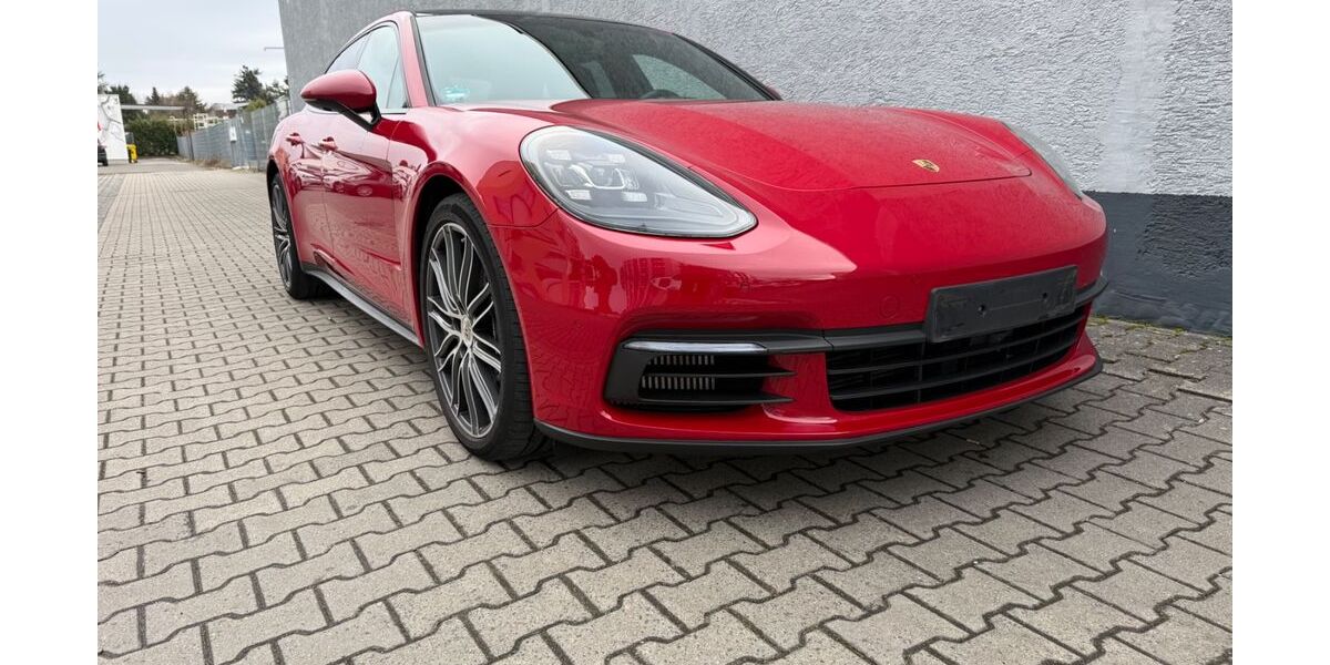 Porsche Panamera 24.555 km 64.950 &euro; Dreieich 63303