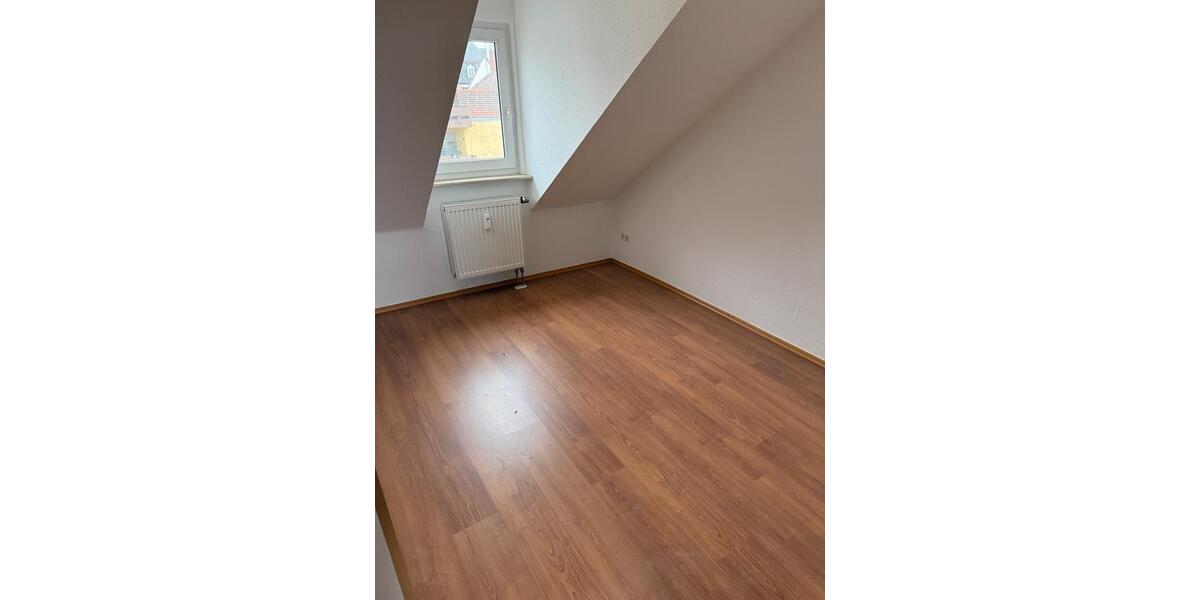 Dachgeschoßwohnung Bad Vilbel - 2 Zimmer, 60 m&sup2;, 650&euro; | Angebot:25943866