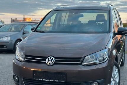VW Touran 128.000 km 9.599 &euro; Dietzenbach 63128