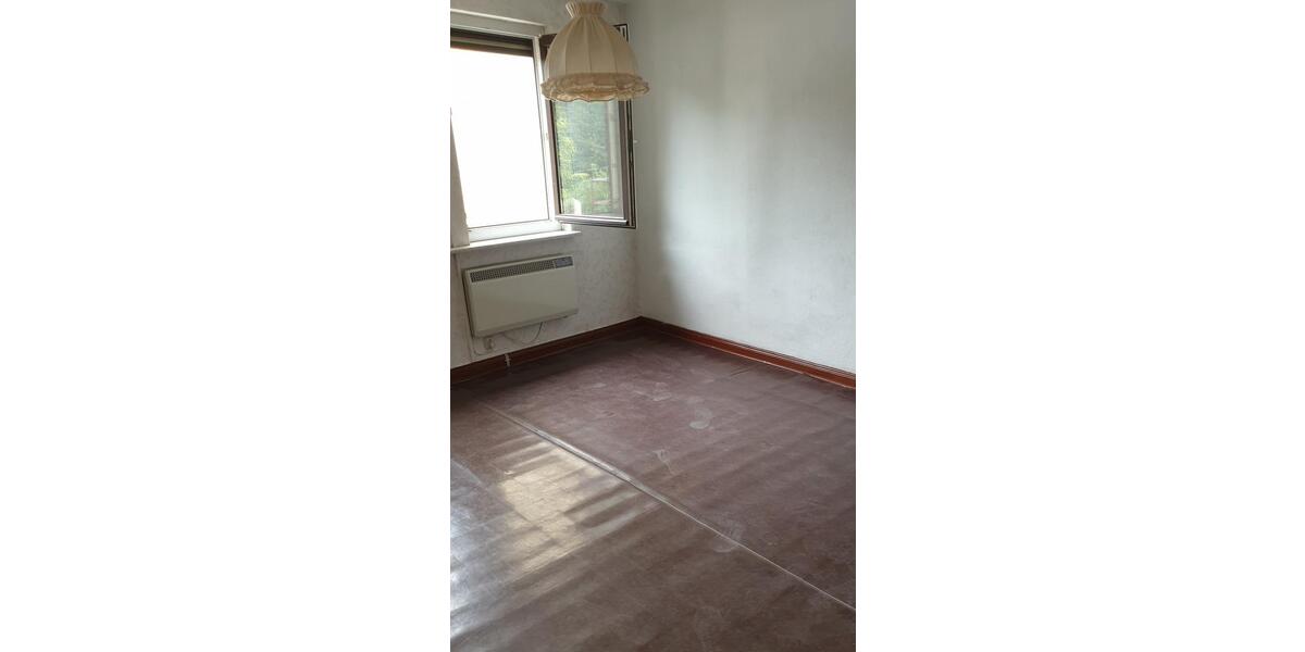 Reihenhaus Frankfurt am Main Niederrad - 10 Zimmer, 137 m&sup2;, 58.000&euro; | Angebot:16960480