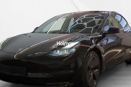 Tesla Model 3 66.644 km 29.131 &euro; Eschborn 65760