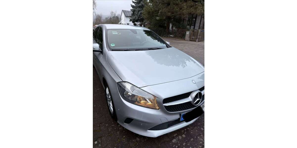 Mercedes-Benz 180 70.000 km 14.500 &euro; Bad Homburg v. d. Höhe, Stadt 61348