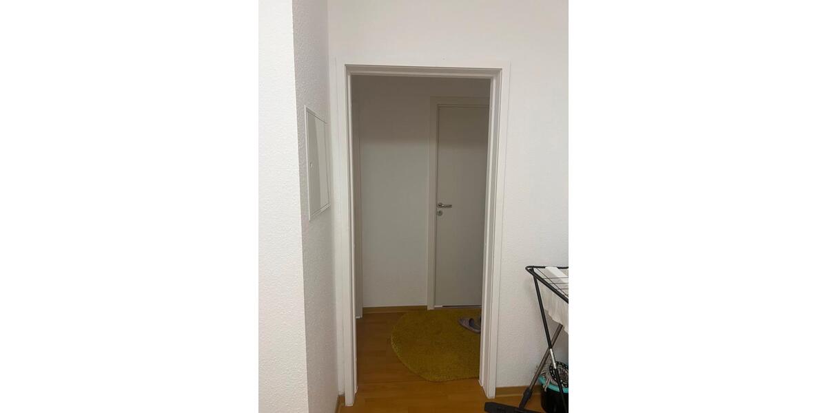 Etagenwohnung Frankfurt am Main Mitte-West - 6 Zimmer, 23 m&sup2;, 480&euro; | Angebot:23793936