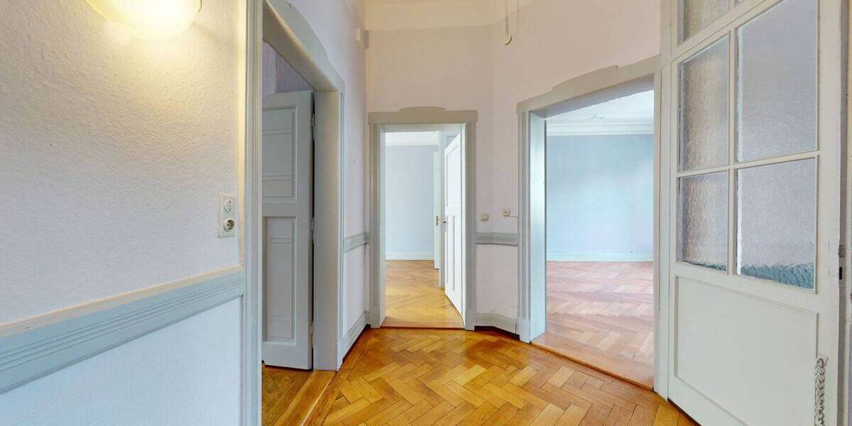 Mehrfamilienhaus, Wohnhaus Frankfurt am Main Westend-Nord - 7 Zimmer, 160 m&sup2;, 2.300.000&euro; | Angebot:25663756