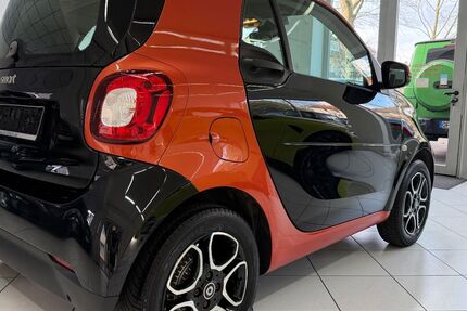 Smart ForTwo 83.000 km 10.999 &euro; NEU ISENBURG 63263
