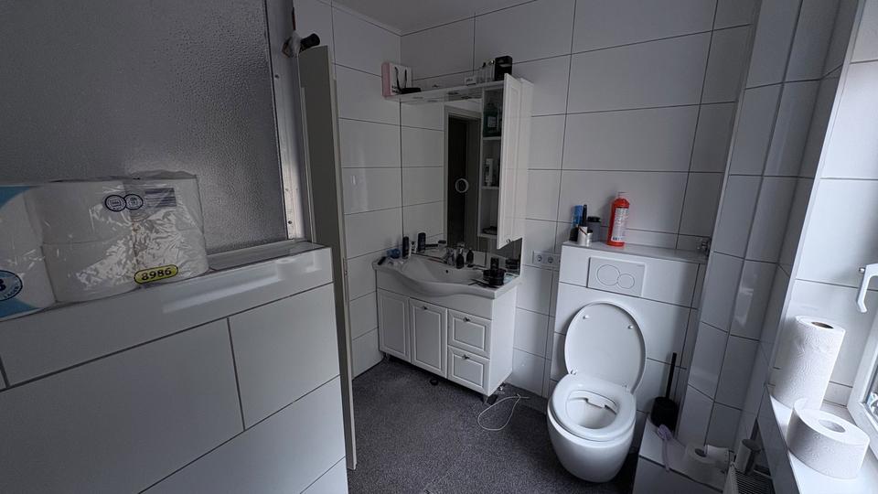 Etagenwohnung Frankfurt am Main Schwanheim - 1 Zimmer, 75 m&sup2;, 1.000&euro; | Angebot:27609296