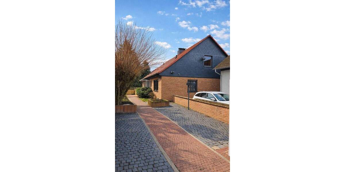 Einfamilienhaus Karben Rendel - 8 Zimmer, 226 m&sup2;, 749.000&euro; | Angebot:25671395