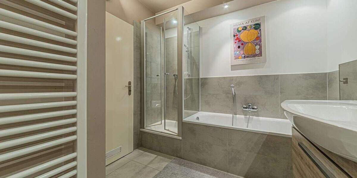 Etagenwohnung Frankfurt am Main Westend-Süd - 3 Zimmer, 82 m&sup2;, 3.140&euro; | Angebot:25727278