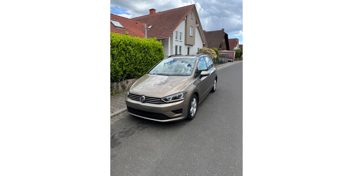 VW Golf Sportsvan 86.000 km 9.500 &euro; Niedernberg 63843