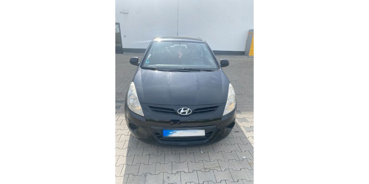 Hyundai i20 252.000 km 1.600 &euro; Rodenbach 63517