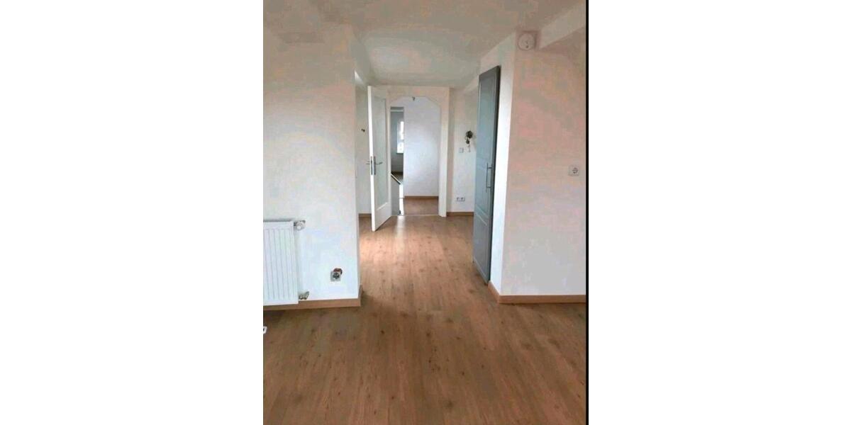 Etagenwohnung Bad Homburg vor der Höhe Gonzenheim - 5 Zimmer, 100 m&sup2;, 1.430&euro; | Angebot:25903905
