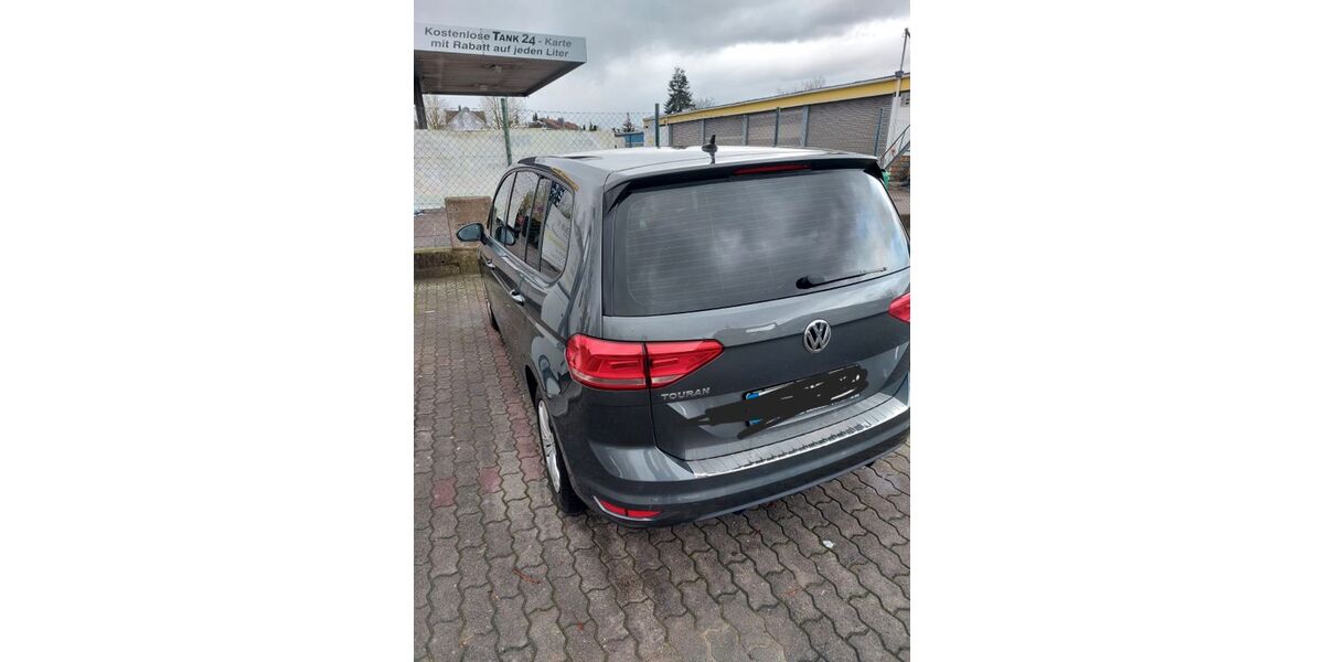 VW Touran 189.000 km 14.700 &euro; Karben 61184