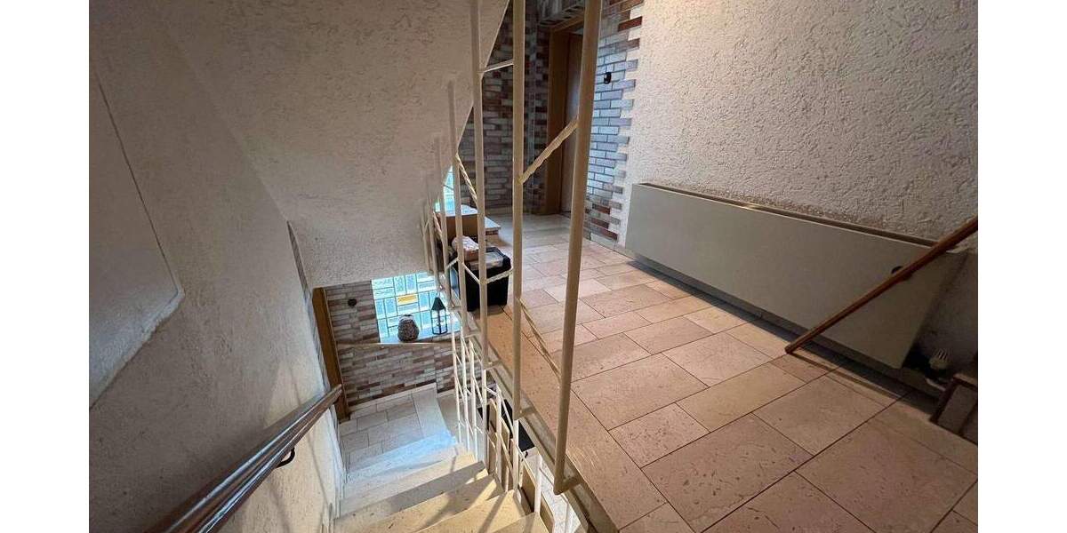 Mehrfamilienhaus, Wohnhaus Frankfurt am Main Schwanheim - 369.000&euro; | Angebot:25706154