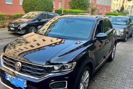 VW T-Roc 118.500 km 20.100 &euro; Frankfurt am Main 60385