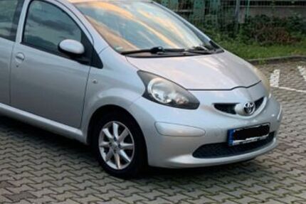 Toyota Aygo (X) 182.000 km 1.499 &euro; Hanau 63457