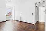 Exklusives Maisonette-Penthouse mit EBK, Whirlpool, Sauna & 2 TG-Stellplätzen - provisionsfrei - Maisonettenwohnung Karben / Petterweil Petterweil | Angebot:24951224