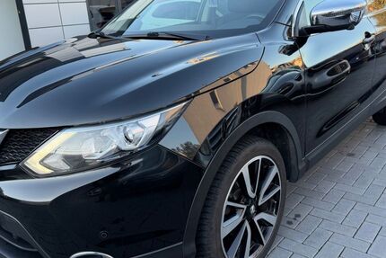 Nissan Qashqai 55.710 km 12.900 &euro; FRANKFURT AM MAIN 60488
