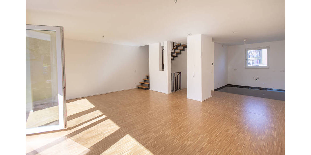 Reihenmittelhaus Bad Homburg Gonzenheim - 6 Zimmer, 169 m&sup2;, 1.100.000&euro; | Angebot:26542752