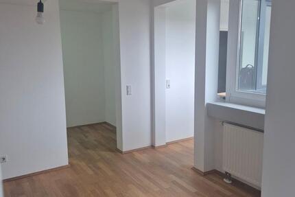 Wohnung Frankfurt am Main Niederrad - 3.5 Zimmer, 106 m&sup2;, 1.689&euro; | Angebot:25266793