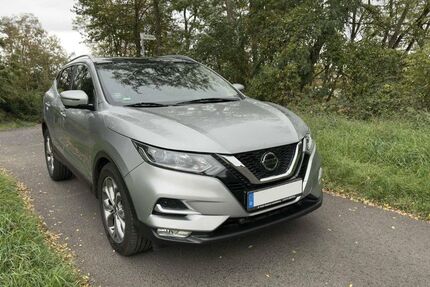 Nissan Qashqai 126.200 km 16.090 &euro; Freigericht 63579