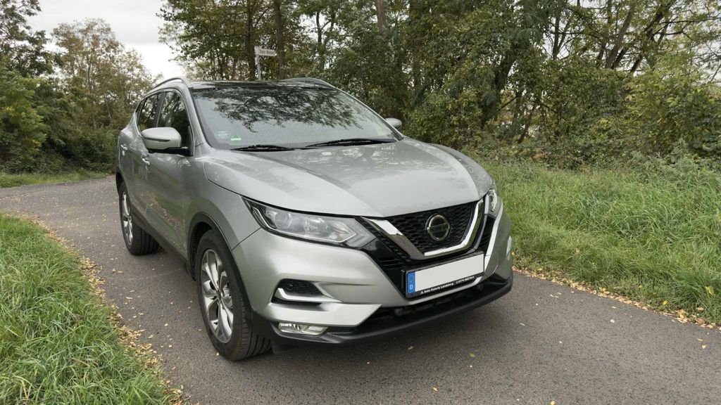 Nissan Qashqai 126.200 km 16.090 &euro; Freigericht 63579