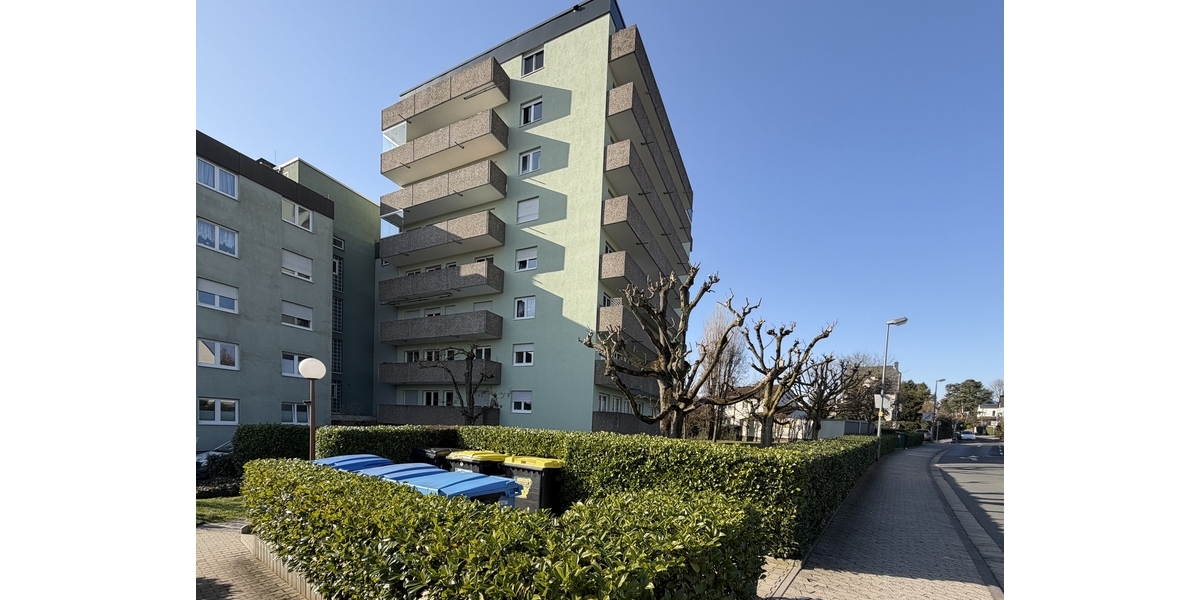 Kronberg: Große 4-Zimmer-Eigentumswohnung in Feldrandlage - Etagenwohnung Kronberg | Angebot:24148878