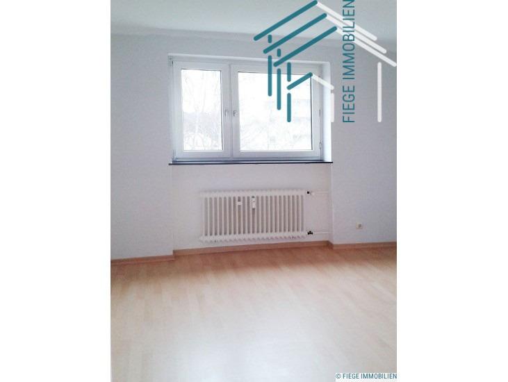 Etagenwohnung Hanau Großauheim - 3 Zimmer, 68 m&sup2;, 690&euro; | Angebot:26013339