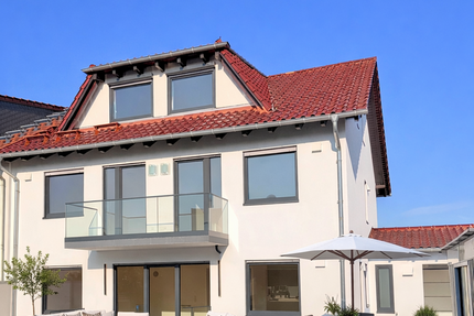 Haus Karben - 10 Zimmer, 305 m&sup2;, 1.100.000&euro; | Angebot:25100677