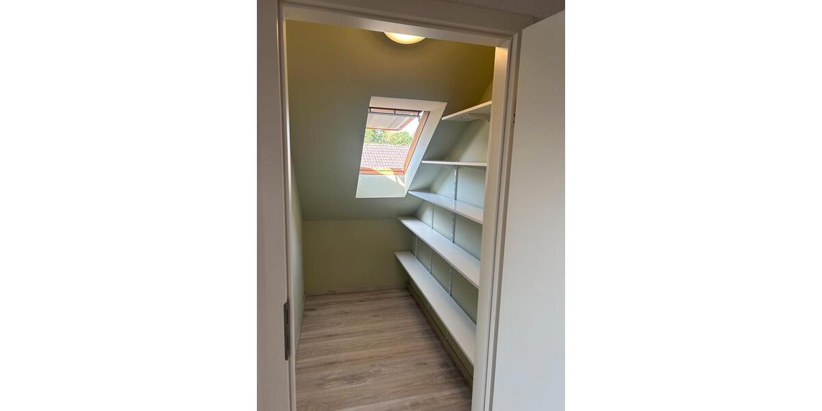 Dachgeschoßwohnung Altenstadt - 3 Zimmer, 90 m&sup2;, 1.000&euro; | Angebot:27620656