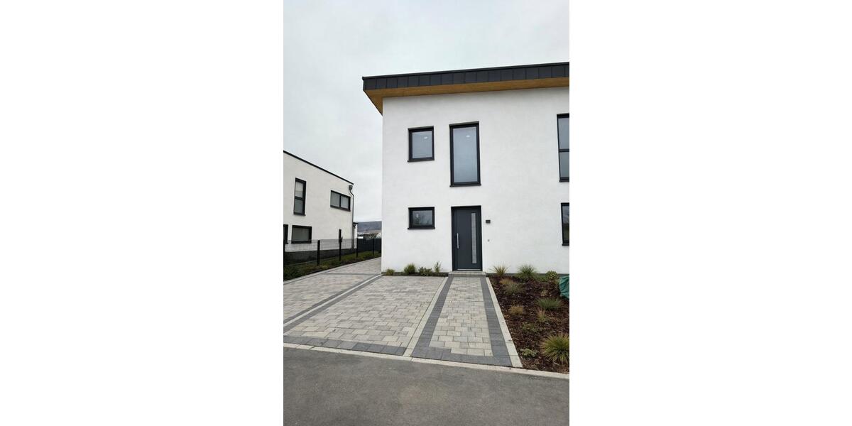 Doppelhaushälfte Linsengericht - 4 Zimmer, 107 m&sup2;, 1.500&euro; | Angebot:24383105