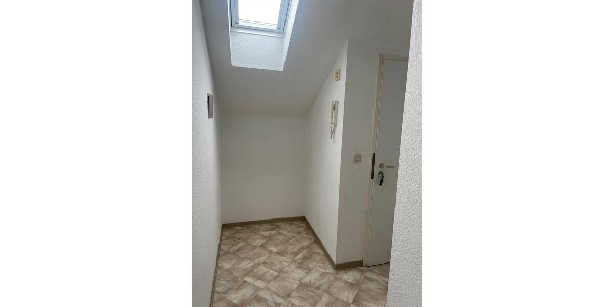 Dachgeschoßwohnung Bad Homburg vor der Höhe Berliner Siedlung/Gartenfeld - 2 Zimmer, 43 m&sup2;, 650&euro; | Angebot:26478430