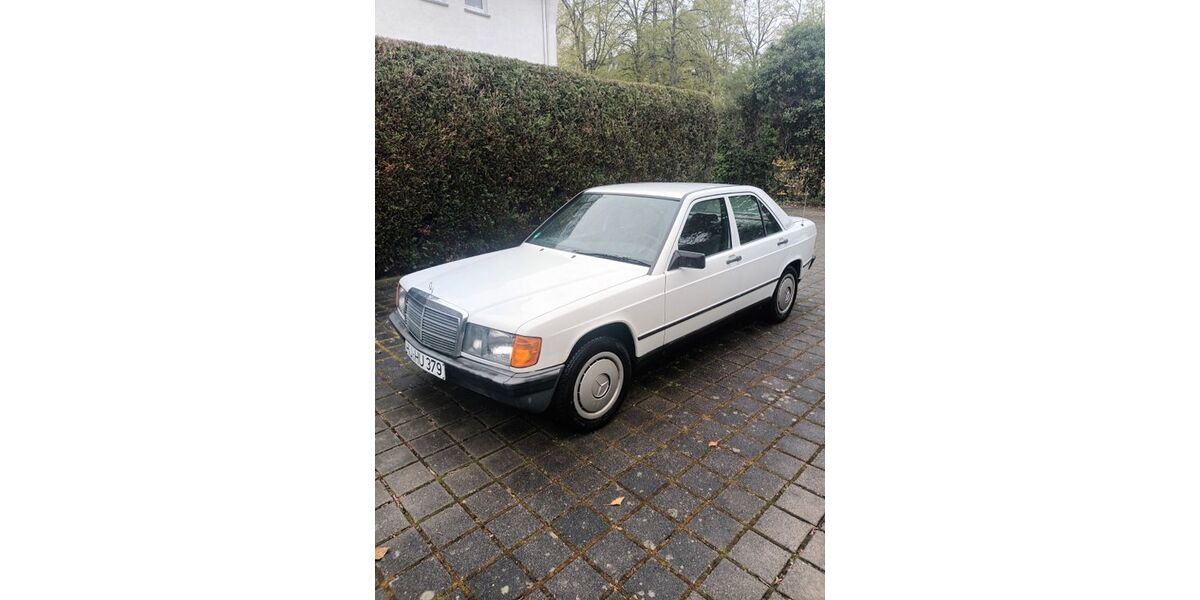 Mercedes-Benz 190 187.000 km 5.999 &euro; Hanau 63452