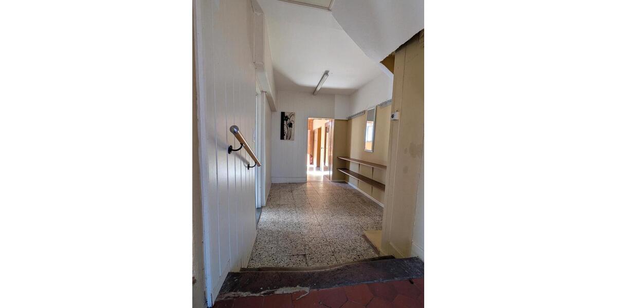 Einfamilienhaus Reichelsheim (Wetterau) - 7 Zimmer, 280 m&sup2;, 1.480&euro; | Angebot:27699145
