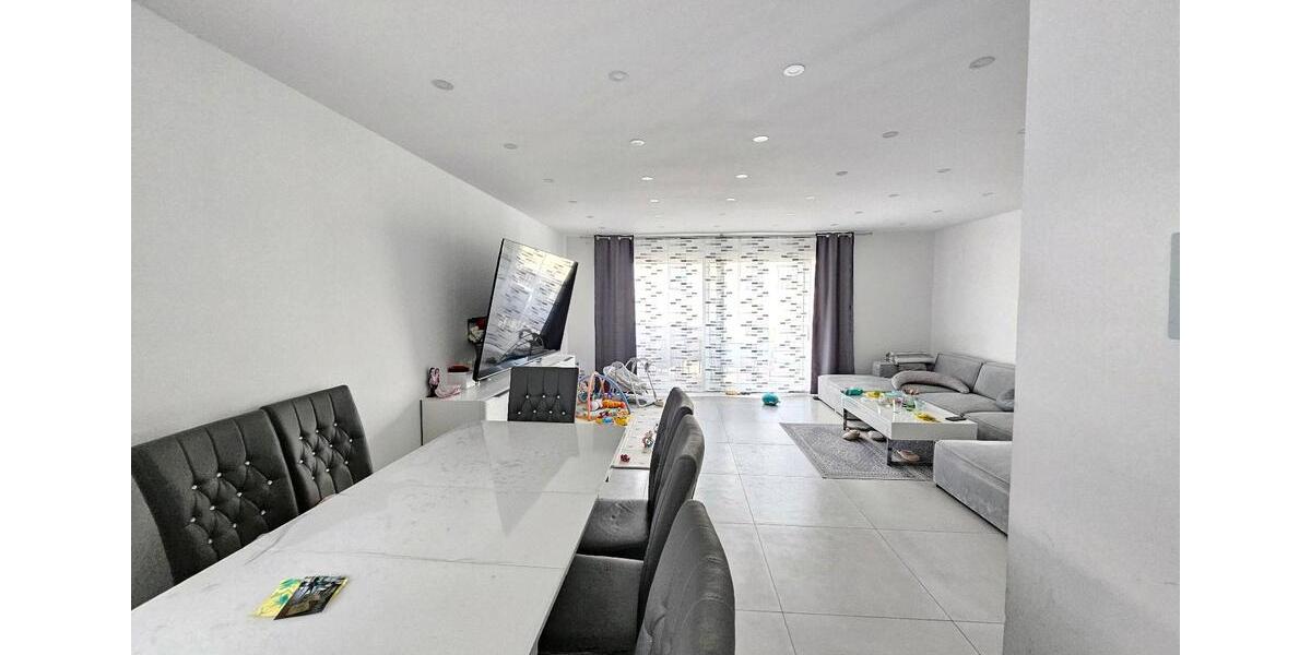 Doppelhaushälfte Rosbach vor der Höhe - 6 Zimmer, 150 m&sup2;, 750.000&euro; | Angebot:24497272